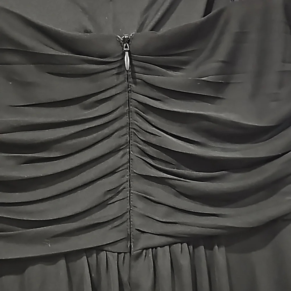 NWT Long black gown with lace top - Picture 8 of 11